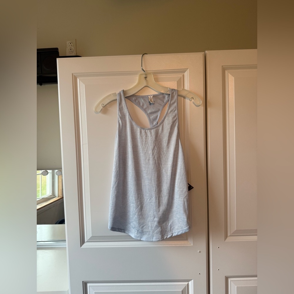 Women’s blue Athletic Under Armour tank top